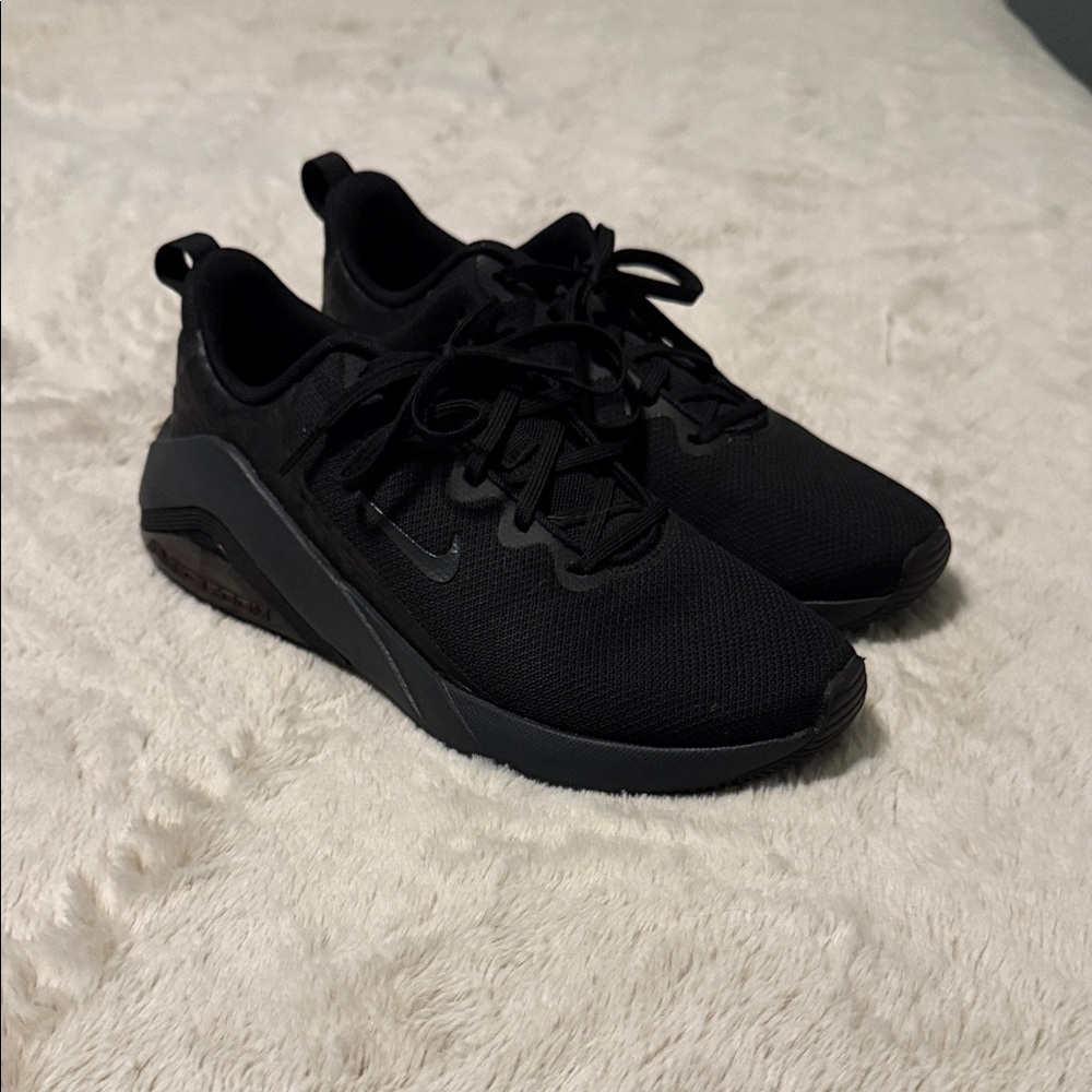 Nike Women's Black Sneakers